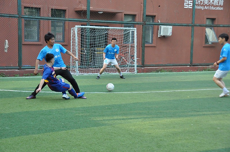 15.我院发展2018年度五人造足球角逐5.11-6博川岩土公司队VS星际公司队.jpg