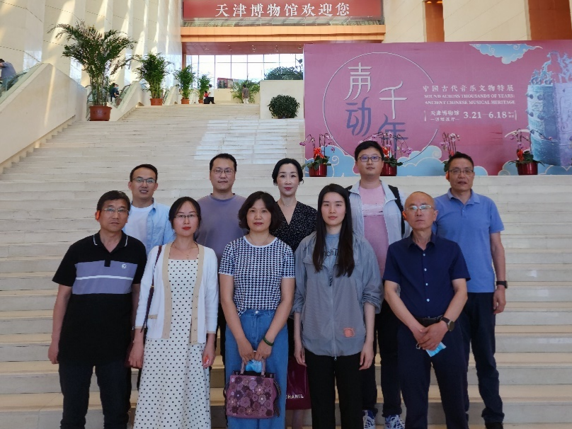 f8df40f0-8bf3-43b3-ac9b-67b6ed9c31f8