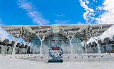 国度会展中心工程一期综合配套区项目地铁1 号线；で嗖